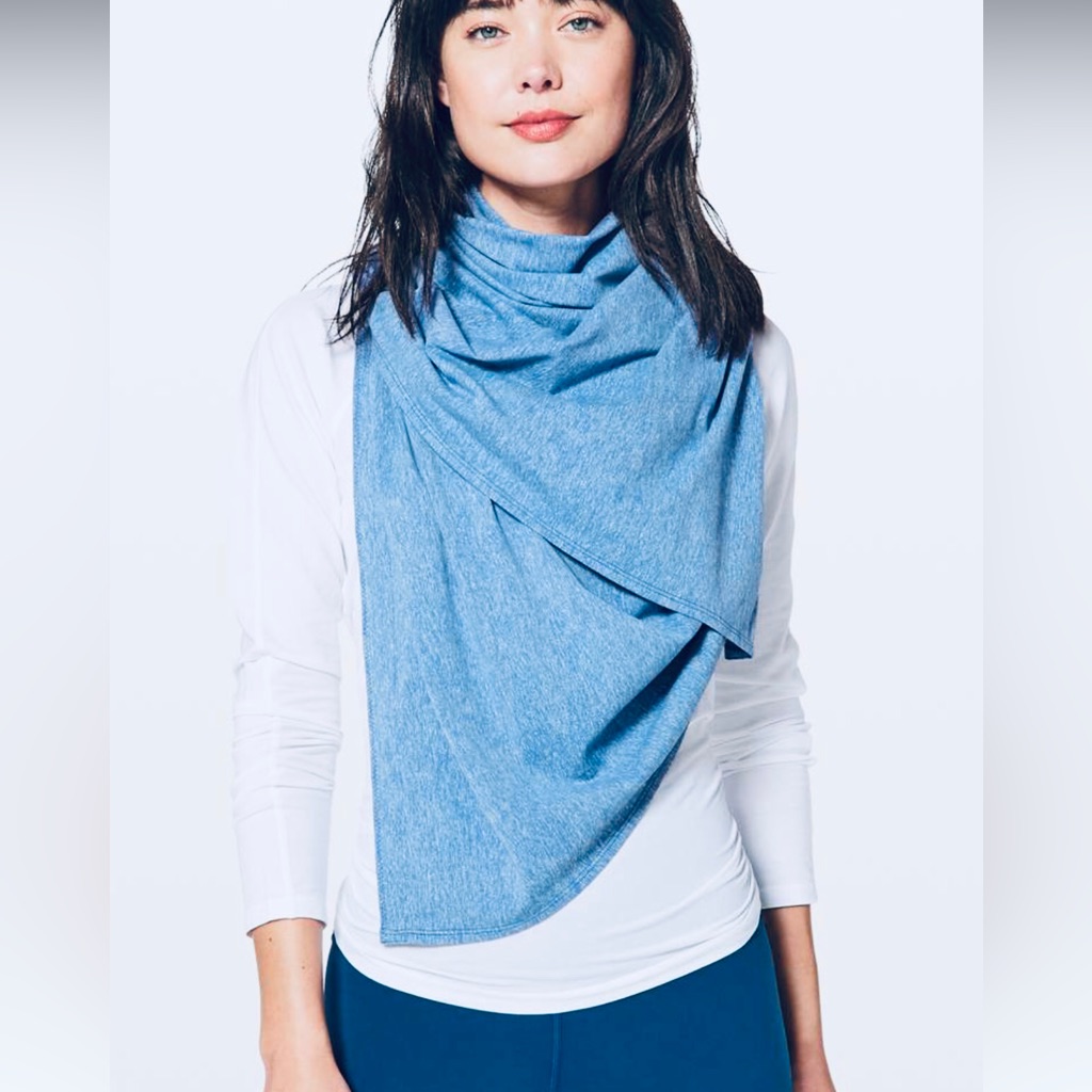 Lululemon Vinyasa Scarf Blue Price Firm !